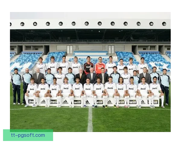 皇马官方发布全新赛季全家福短片展现球队风采